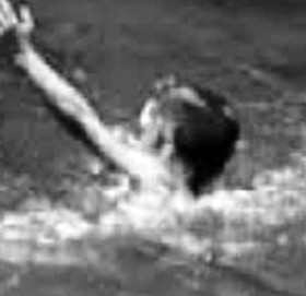 बाजुरा कर्णाली नदिमा खसेर एक युवक बेपत्ता