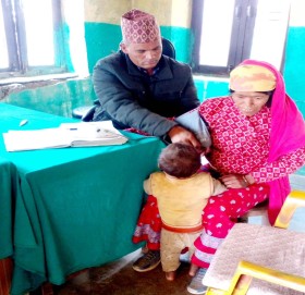 खप्तड छेडेदहकाे डाेगडीमा ३ बर्षमा २७ जना बच्चा कुपोषीत