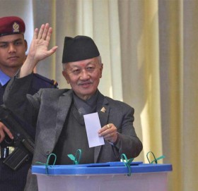 मतदानअघि नेम्वाङले भने : देश र जनताका अगाडि चुनौती छ