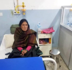 बझाङकी मुटु रोगि छमकलि सिंह आर्थिक अभाबले अस्पतालको बेडमा छट्पटिदै