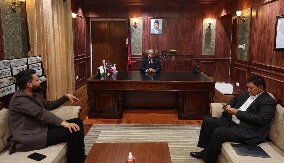 सिंहदरबारको फोहोर नउठाउनुमा मेयर शाहले देखाए १४ कारण