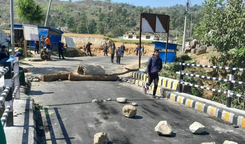 पाँच दिन देखी अबरुद्ध अछामको यातायात सुचारु