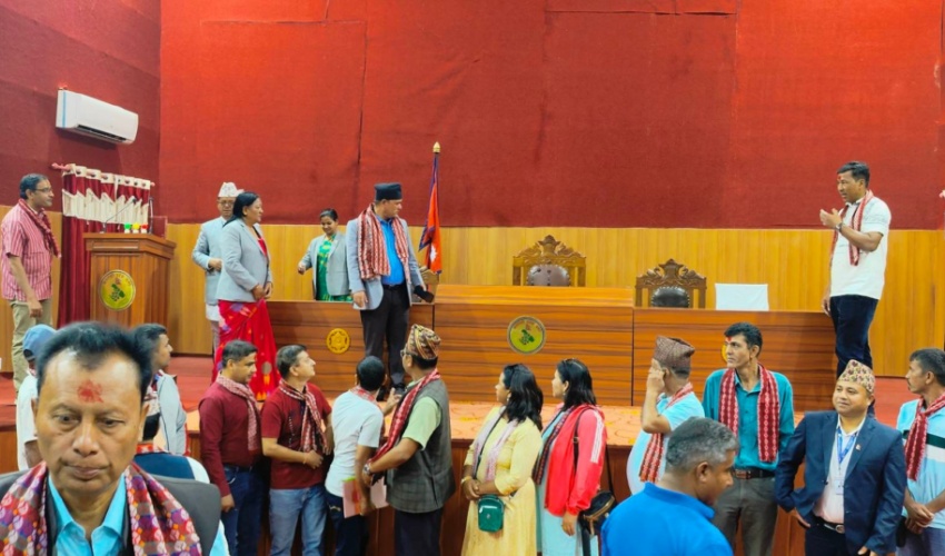 सुदूरपश्चिम प्रदेश सभाको बैठक दुई महिनादेखि ठप्प, जम्बो टोली लुम्बिनीमा