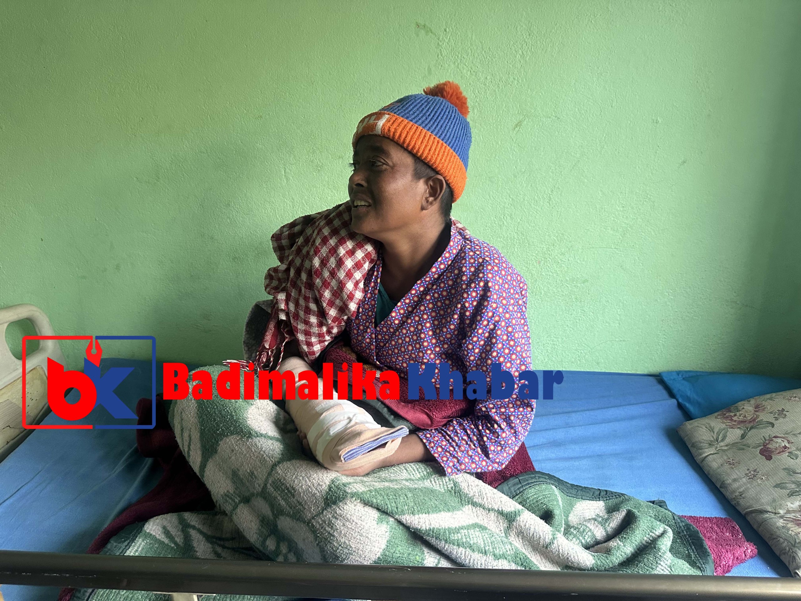 आगोले जलेकी बाजुरकी सुर्पनाको काठमाडौमा उपचार पछि सञ्चो