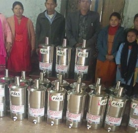 खप्तड छेडेदह गाउँपालिकाका २ बिद्यालयमा फिल्टर बितरण