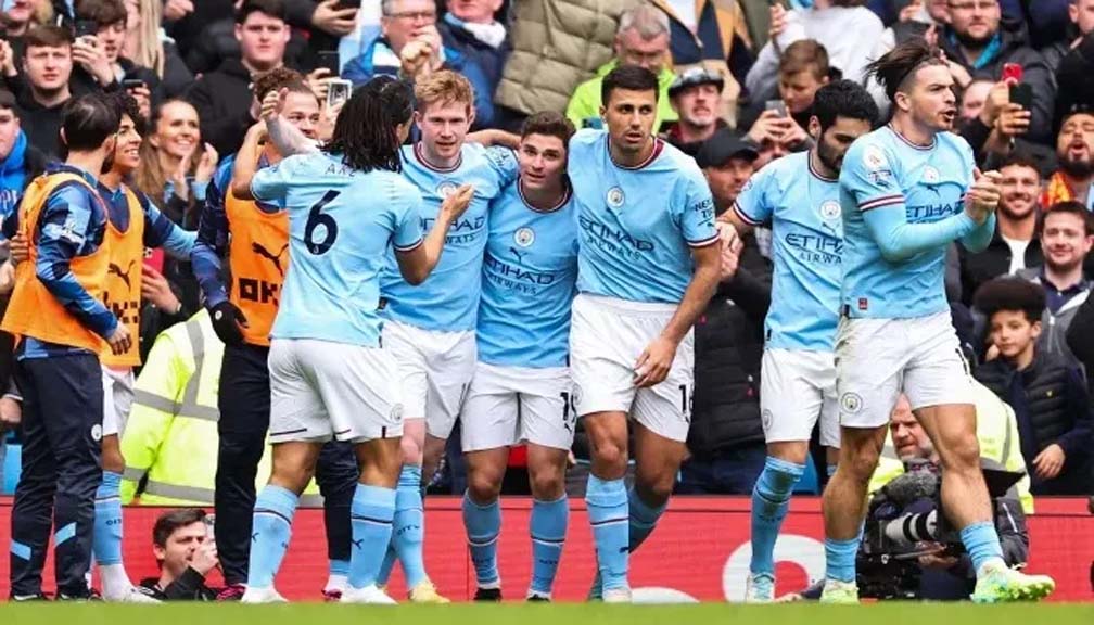 घरेलु मैदानमा लिभरपुलमाथि म्यान्चेस्टरको फराकिलो जीत