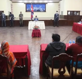 मिटरब्याज पीडितलाई प्रधानमन्त्रीको आश्वासन : मेरै कार्यकालमा न्याय मिल्छ