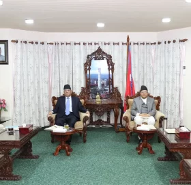 सभामुख घिमिरेले गरे तीन दलका शीर्ष नेताहरुसँग छलफल