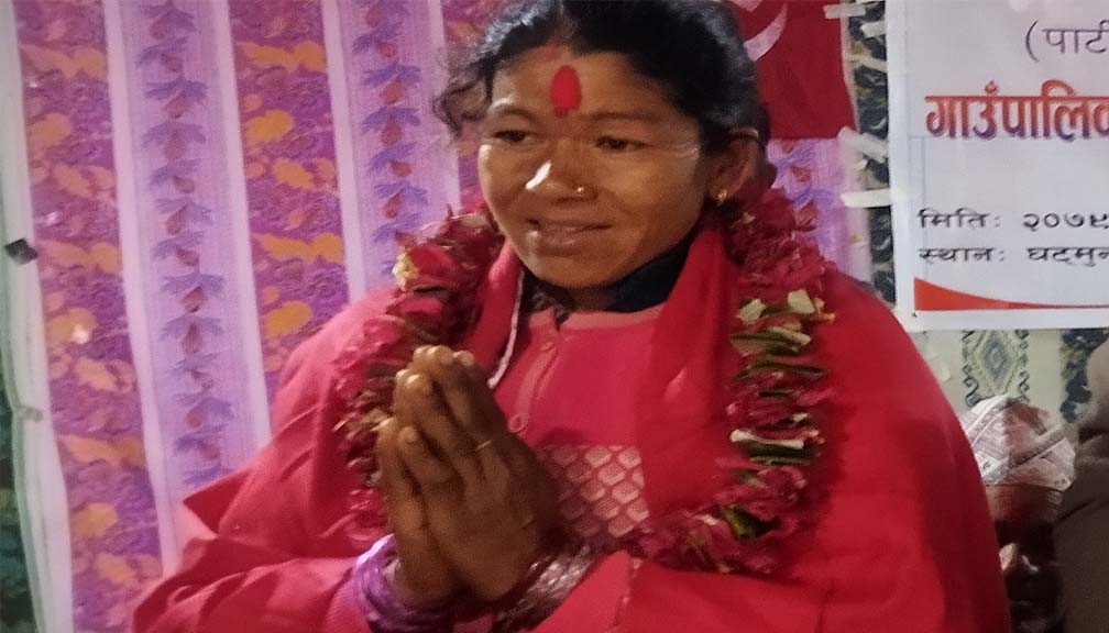 महिला समूहको ऋण झिकेर खिरीले गरिन पार्टी संगठित सदस्यता नवीकरण