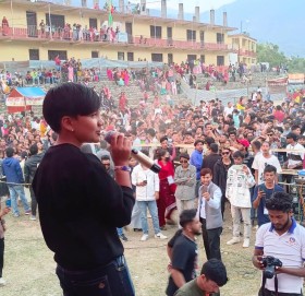 बाल गायक सुप्रिम मल्लले तताए बार्जु महोत्सव