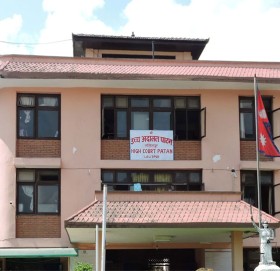 सुर्तीजन्य पदार्थ बिक्री रोक्ने महानगरको निर्णय कार्यान्वयन नगर्न अदालतको आदेश