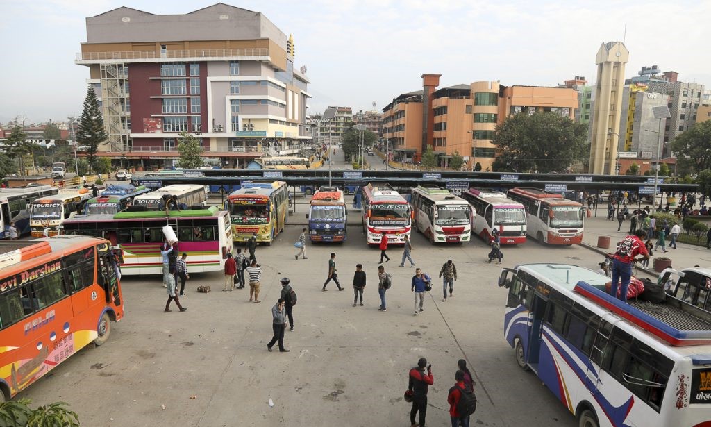 लामो दुरीको गाडी भाडा घट्यो, यस्तो छ नयाँ भाडा दर