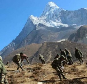 सेनाको हिमाल सरसफाइ अभियान : अन्नपूर्णबाट तीन हजार किलो फोहर सङ्कलन