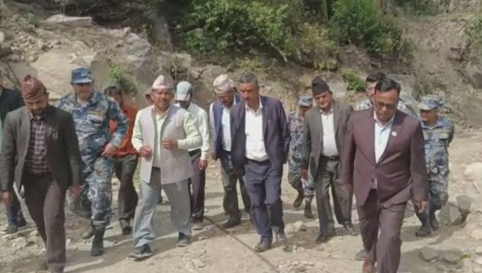 बल्दे अम्कोट बैकल्पीक सडकको स्तरोन्नतीका लागि तत्काल पहल गर्छु: सांसद पाण्डे