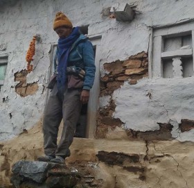 गौमुल गाउँपालिकामा भूकम्प कारण थप घरहरु जोखिममा