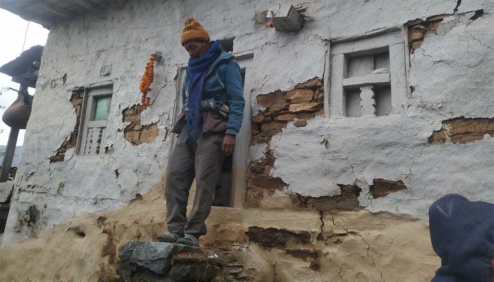 गौमुल गाउँपालिकामा भूकम्प कारण थप घरहरु जोखिममा