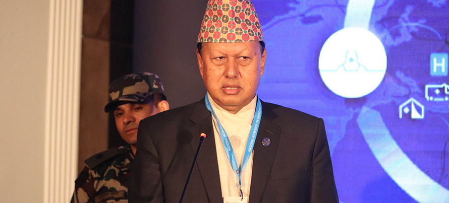 आपतकालीन उपचारका लागि तयारी अवस्थामा रहन स्वास्थ्यकर्मीलाई स्वास्थ्यमन्त्री बस्नेतको निर्देशन