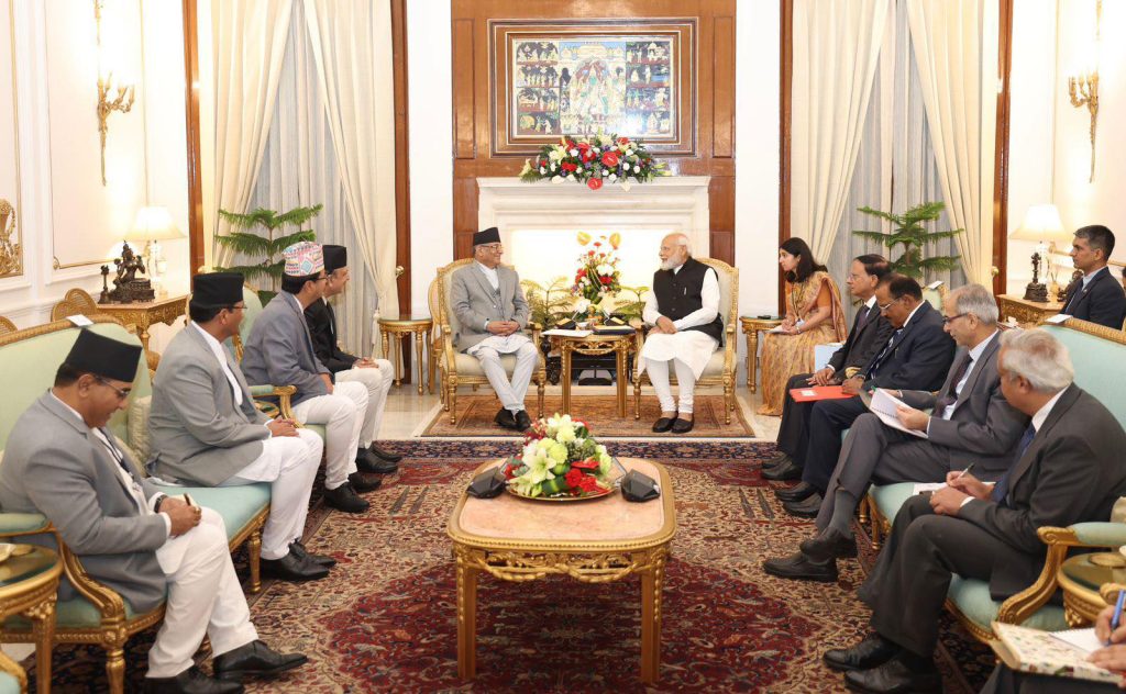 प्रधानमन्त्री प्रचण्ड र मोदीबीच भेटवार्ता