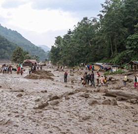 बाढी पहिरोमा परी एक सातामा १३ जनाको मृत्यु, २६ बेपत्ता