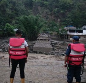 बाढीमा बेपत्ता एकजनाको शव १३ दिनपछि भेटियो, १९ जना अझै बेपत्ता