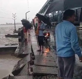 कोशी ब्यारेजमा जलसतह बढेपछि ३१ ढोका खोलियो