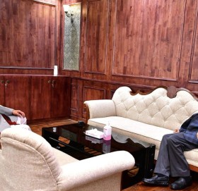 संसदको अवरोध खुलाउने विषयमा प्रचण्ड र ओलीबीच भेटवार्ता