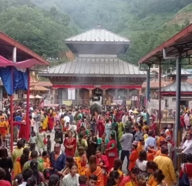 डोलेश्वरमा श्रावणी मेलाका अवसरमा दर्शनार्थीको घुइँचो