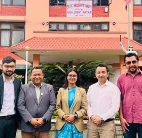 निर्वाचन आयोगको निर्णयविरुद्ध रास्वपाका सांसद पुगे अदालत