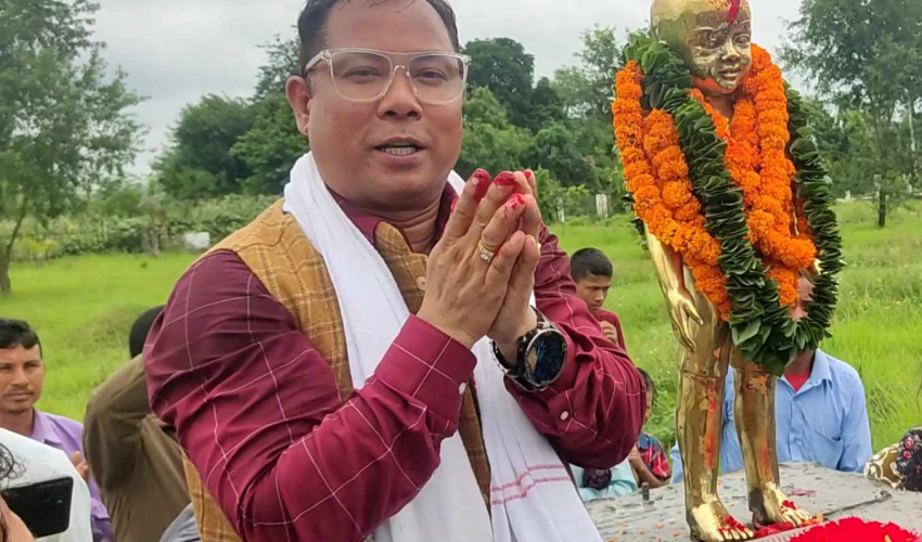 टीकापुरमा केही मान्छे अझै शान्ति खल्बल्याउने कोसिस गरिरहेका छन्: रेशमलाल चौधरी