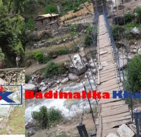 सरकार फेरिए बिच्छयाँका झोलुङ्गे पुल फेरिएन, बर्षौ देखी जिर्ण पुलमा आवतजावत