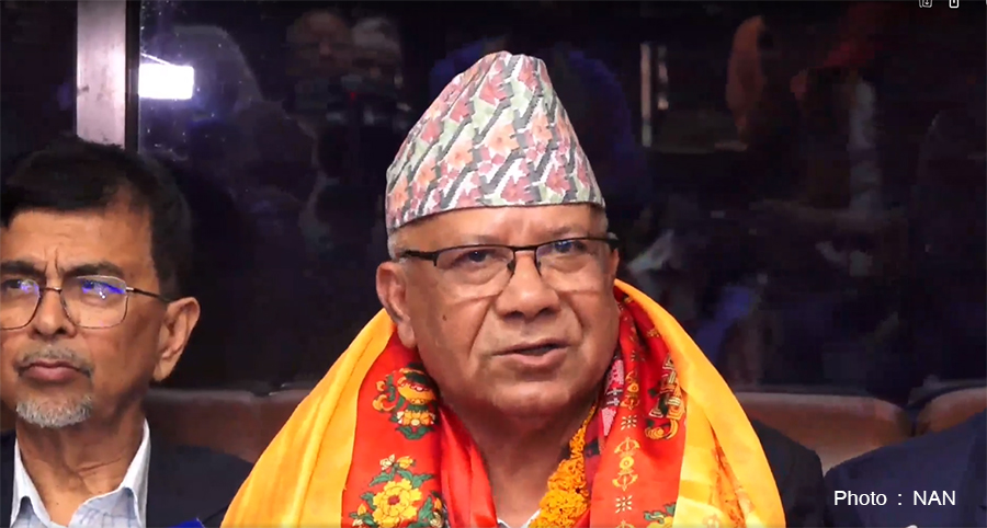 माधव नेपाल नेतृत्वको टोली भेनेजुयला प्रस्थान