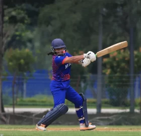 टी–ट्वान्टी श्रृंखलामा मलेसियाविरुद्ध नेपाल ब्याटिङमा