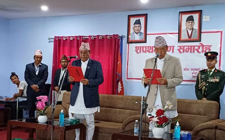 कोशीमा मुख्यमन्त्रीसँगै तीन मन्त्रीले लिए सपथ