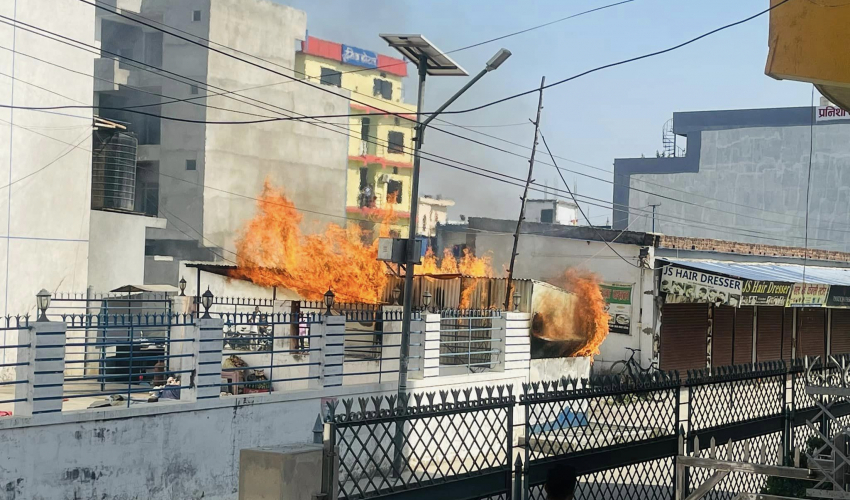 सुदूरपश्चिममाआगलागीबाट साढे एक करोडको क्षति, तीन जना घाइते