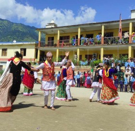 राष्ट्रिय बाल दिवस बाजुरामा विविध सचेतनामुलक कार्यक्रम गरी मनाइयो