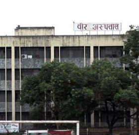 वीर अस्पतालको छैटौं तलाबाट हाम फालेर एक पुरुषको मृत्यु