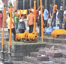 सुवास नेम्वाङको अन्त्येष्टिका लागि सजाइँदै चिता