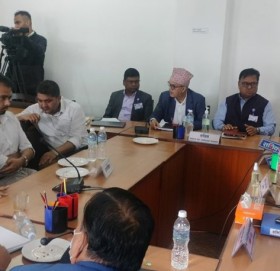 चिकित्सकमाथि हातपात गर्नेलाई कारबाही गर्न संसदीय समितिको निर्देशन