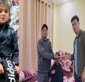 सामाजिक अभियान्ता उपेन्द्रकाे पहलमा बाजुराका खग्रेन्द्र धामिलाइ सहयोग