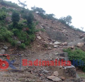 तिन महिनादेखि अबरुद्ध बाजुराका ग्रामिण सडक अझै खुलेनन्