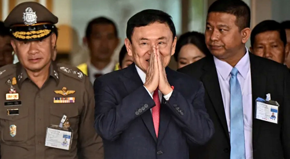 थाइल्यान्डका पूर्वप्रधानमन्त्री सिनावात्राको जेल सजाय घटाइयो