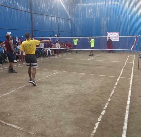 खुला पुरुष ब्याडम्यन्टिन प्रतियोगिताको उपाधी जोशी र दानी टिमलाई