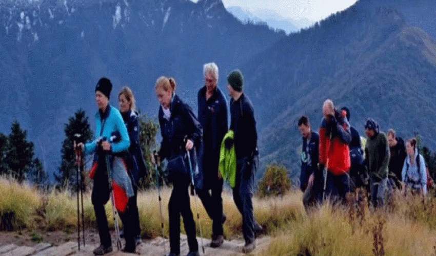 सुदूरपश्चिम आइपुगे करिब पाँच हजार विदेशी धार्मीक पर्यटक