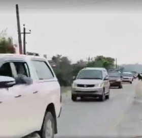 कैलालीमा प्रधानमन्त्री प्रचण्डलाई कालो झण्डा