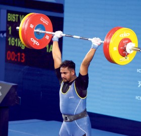 विशालको दुर्लभ कीर्तिमान