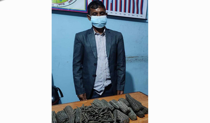 चरेशसहित बझाङका गोरे धामी कैलालीबाट पक्राउ