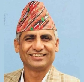 कोशीमा मुख्यमन्त्री दाबी गर्दै कांग्रेसका कार्कीले बुझाए बहुमत सांसदहरूको हस्ताक्षर