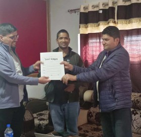 जिल्ला खाध्य अधिकार संजाल बाजुराको संयोजकमा लक्ष्मीराज पाध्याय चयन