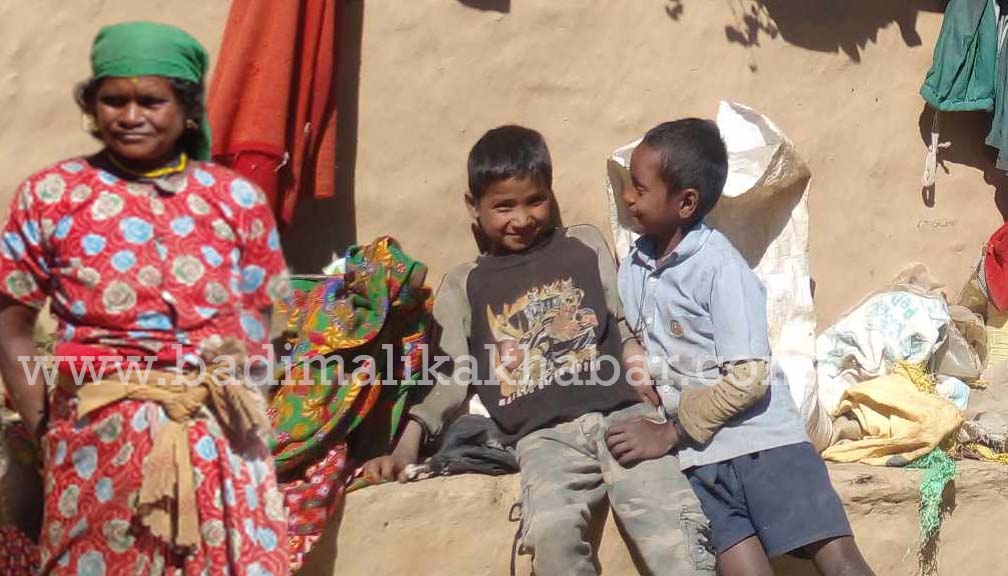 श्रीमानको मृत्युपछि बाजुराको खप्तड छेडेदहकी नराको परिवार बिचल्लीमा