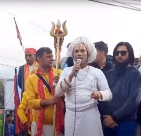 दुर्गा प्रसाईँको आन्दोलनमा सहभागी आचार्य श्रीनिवास पक्राउ